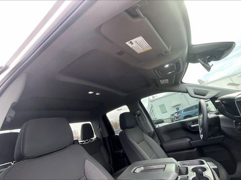 Used 2025 Chevrolet Silverado 1500 Custom image 27