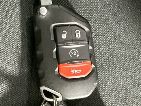 Used 2025 Jeep Wrangler Sahara 4xe image 16