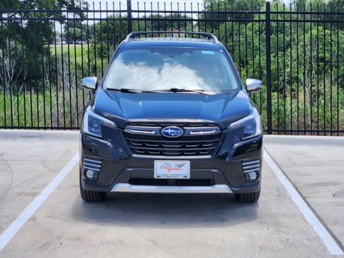 Used 2024 Subaru Forester Touring w/ POP Package 3 AWD/4WD image 6