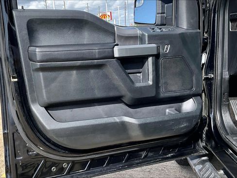 Used 2016 Ford F150 XLT w/ Equipment Group 302A Luxury image 20