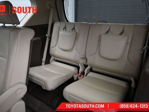 Used 2017 Lexus GX 460 AWD/4WD image 32