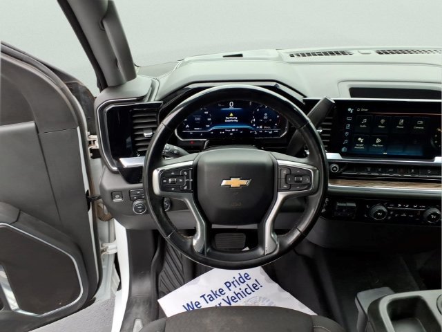 Used 2024 Chevrolet Silverado 3500 LT w/ Convenience Package AWD/4WD image 13