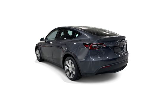 Certified 2023 Tesla Model Y Long Range AWD/4WD image 4