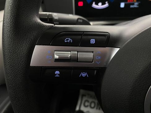 Certified 2025 Hyundai Tucson SEL AWD/4WD image 16