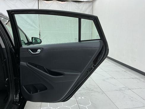 Used 2019 Hyundai Ioniq Limited FWD image 25
