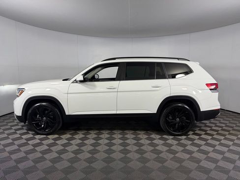 Used 2023 Volkswagen Atlas SE w/ Black Wheel Package FWD image 11