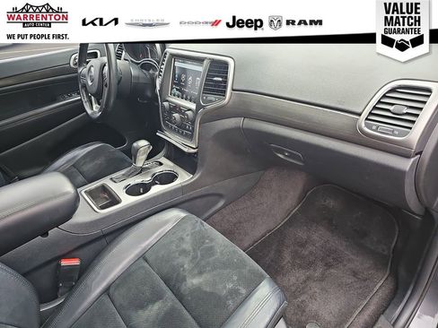 Used 2018 Jeep Grand Cherokee Altitude AWD/4WD image 27