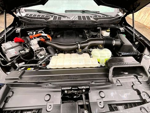 Certified 2023 Ford F150 Lariat w/ Equipment Group 502A High image 31