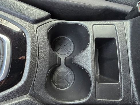 Used 2020 Nissan Rogue Sport S w/ Appearance Package image 38