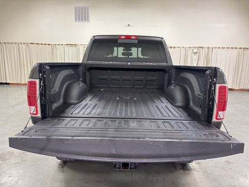 Used 2018 RAM 2500 Laramie w/ Convenience Group image 8