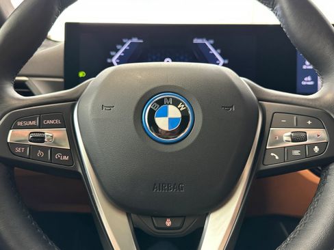 Used 2023 BMW i4 eDrive40 w/ Premium Package RWD image 10