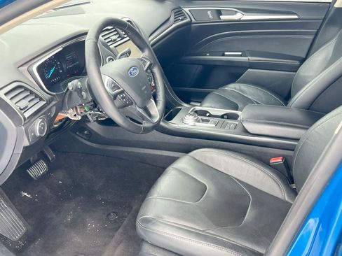 Used 2019 Ford Fusion Energi Titanium FWD image 10