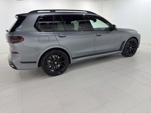 Certified 2024 BMW X7 xDrive40i w/ M Sport Package AWD/4WD image 6