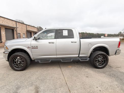 Used 2016 RAM 2500 Laramie image 5