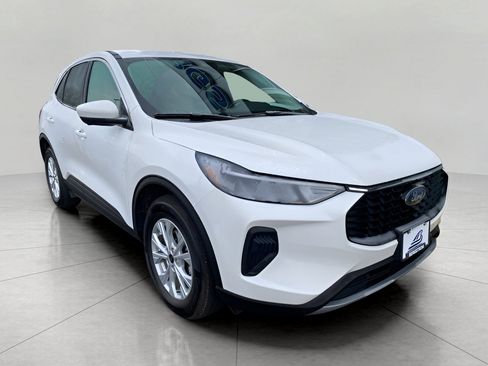 Certified 2023 Ford Escape Active w/ Tech Pack #2 image 1