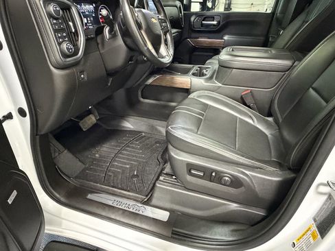 Used 2021 Chevrolet Silverado 3500 High Country w/ Z71 Off-Road Package AWD/4WD image 32