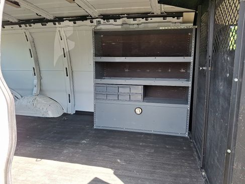 Used 2022 Chevrolet Express 2500 Extended w/ Driver Convenience Package image 10