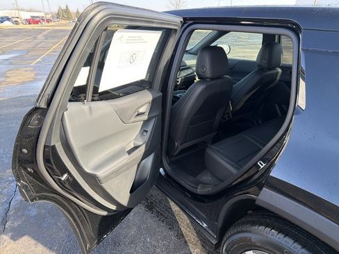 New 2026 Chevrolet Equinox LT image 23