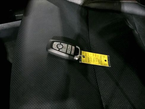 Used 2024 Ford F250 Lariat image 15