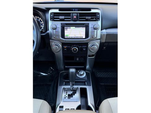 Used 2019 Toyota 4Runner SR5 Premium AWD/4WD image 11