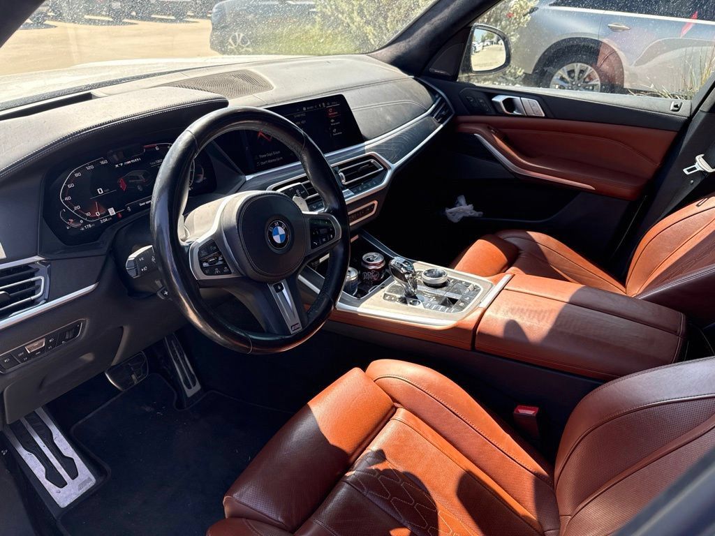 Used 2022 BMW X7 M50i w/ Dynamic Handling Package AWD/4WD image 11