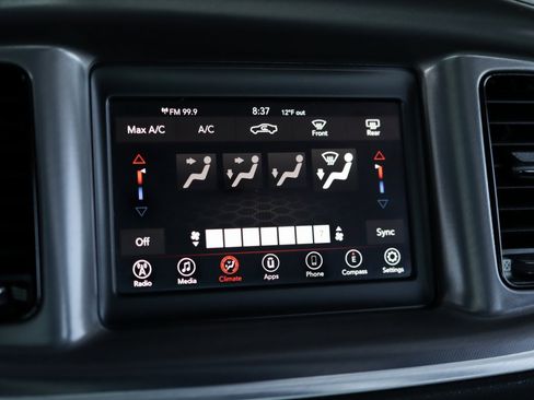 Used 2020 Dodge Charger SXT w/ Blacktop Package image 15