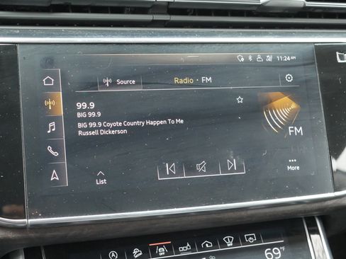 Used 2019 Audi Q8 Prestige image 12