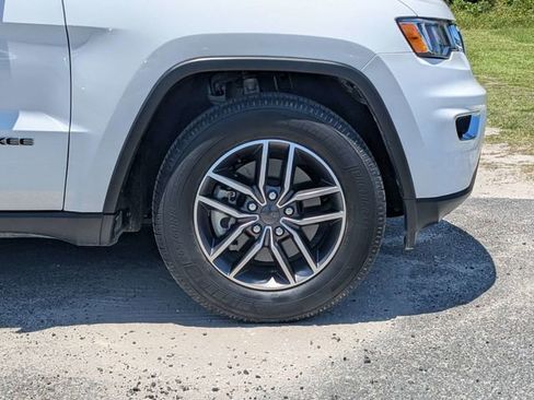 Used 2022 Jeep Grand Cherokee Limited RWD image 12