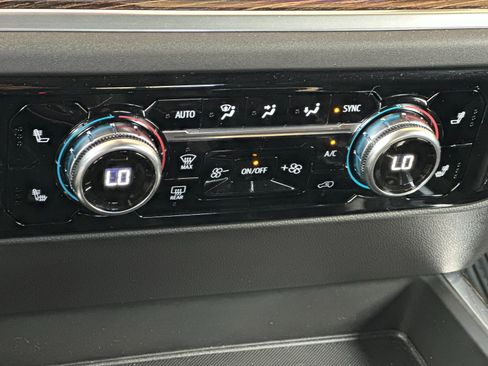 New 2025 GMC Sierra 1500 Elevation w/ Preferred Package AWD/4WD image 20