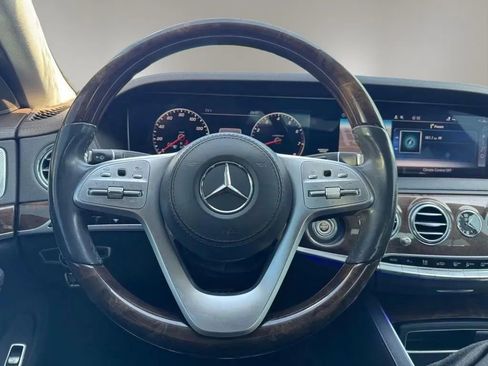 Used 2019 Mercedes-Benz S 560 Sedan image 20