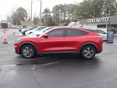 Used 2022 Ford Mustang Mach-E Select image 7