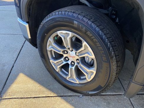 Used 2023 GMC Sierra 1500 SLT image 24