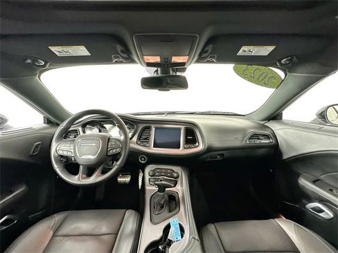 Used 2023 Dodge Challenger SXT w/ Plus Package image 32