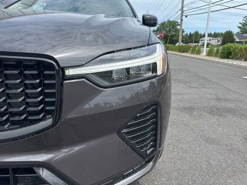 Certified 2025 Volvo XC60 B5 Plus AWD/4WD image 8
