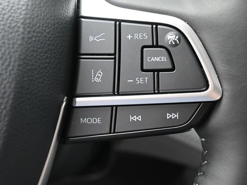 Certified 2026 Toyota Highlander Platinum AWD/4WD image 19