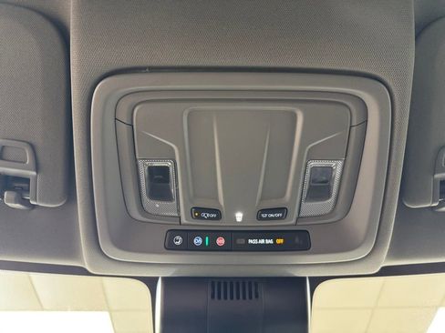Used 2024 Chevrolet Silverado 1500 W/T w/ WT Value Package AWD/4WD image 38
