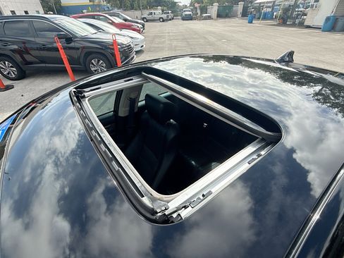 Used 2018 Honda Accord EX-L image 16