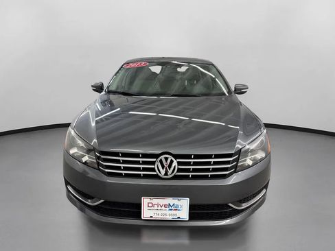 Used 2013 Volkswagen Passat TDI SE FWD image 2