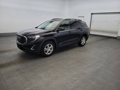 Used 2018 GMC Terrain SLE w/ Driver Convenience Package AWD/4WD image 2