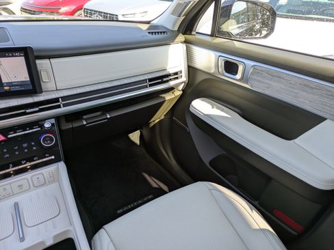 Used 2025 Hyundai Santa Fe Calligraphy image 13