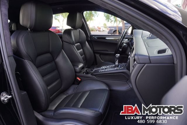 Used 2021 Porsche Macan Turbo w/ Premium Package Plus (PF0) AWD/4WD image 9