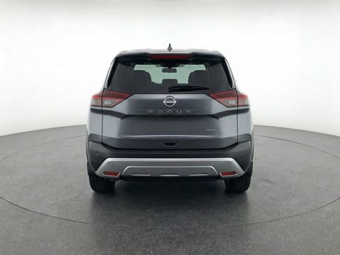 Used 2025 Nissan Rogue SV image 7