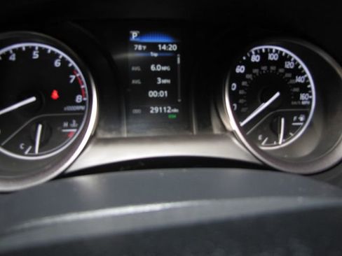 Used 2024 Toyota Camry SE FWD image 4