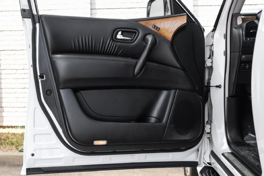 Used 2014 INFINITI QX80 2WD w/ Theater Package image 55