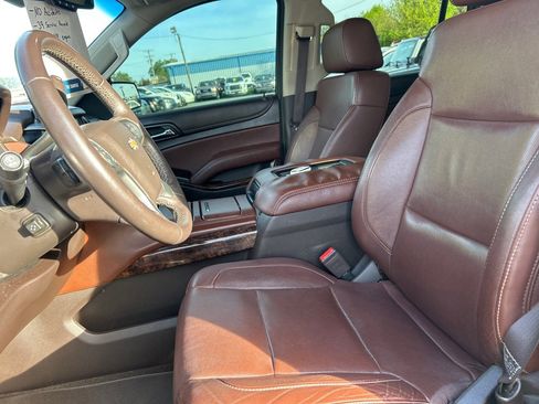 Used 2016 Chevrolet Suburban LTZ image 12