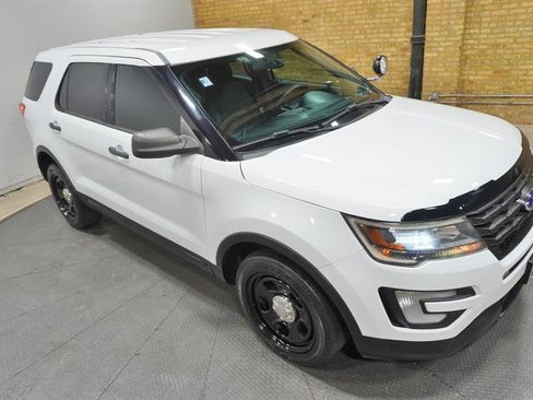 Used 2017 Ford Explorer 4WD Police Interceptor image 8