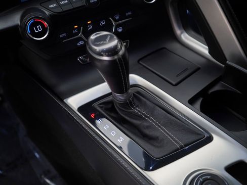 Used 2017 Chevrolet Corvette Stingray Coupe w/ Z51 1LT image 18