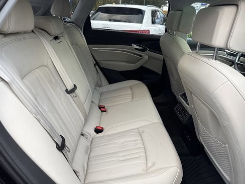 Certified 2024 Audi Q8 e-tron Premium Plus w/ Premium Plus Package image 30