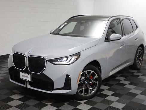 Used 2026 BMW X3 xDrive30i w/ M Sport Package AWD/4WD image 2