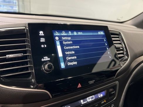 Used 2022 Honda Pilot TrailSport image 30